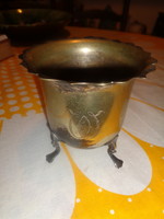 Centerpiece holder made of brass silver-plated, which is worn, three-legged, marked