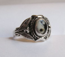 Silver ring with yin-yang symbol, black and white stone mosaic