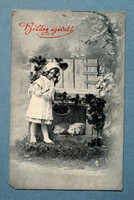 Antik Újévi üdvözlő  fotó képeslap - kislány, malacok - Sérült!