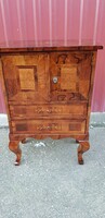 Bieder chest of drawers with marquetry....
