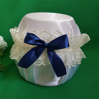 Ekrü lace, dark blue bow bridal garter, thigh lace