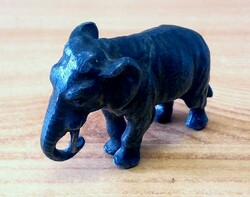 Elefánt apróság ónból, antik, miniatúra gyűjteménybe való darab