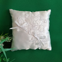 New custom made snow white lace wedding satin wedding ring pillow