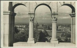 Budapest, Halászbástya az Országházzal, 1940.