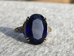 Women's silver ring with blue sapphire