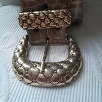 Vintage genuine leather women's belt crocodile skin pattern with decorative buckle