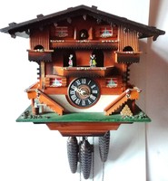 Csodaszép faragott és festett zenélő Schwarzwaldi kakukkos óra