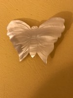 Vintage/retro brooch pin. Old but never used. Presumably mother-of-pearl. Very nice butterfly shape
