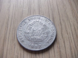 25  Bani  1982       Románia