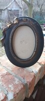 Oval vintage picture frame