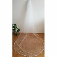 ÚJ, kézzel készített, 1 rétegű, csipkés szélű HÓFEHÉR, 3 méteres menyasszonyi fátyol (84.1)