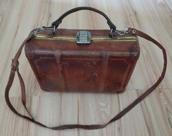 More than 40 years old women's leather bag