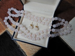 Rose quartz string of pearls with a pair of earrings, in a set