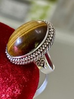 Gyönyörűséges ezüst gyűrű, nagy tigrisszem kővel ékesítve