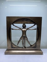 Leonardo da Vinci: Vitruvian bronze-plated statue
