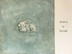 Canvas relief "rabbit" in distressed blue
