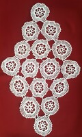 Rhombus-shaped lace tablecloth