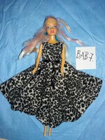 Retro beautiful barbie-style doll, according to the pictures, bean 7