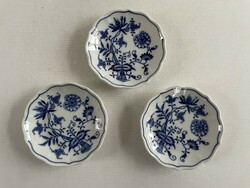 3 pieces porcelain onion pattern (zwiebelmuster) coffee cup base, small bowl