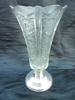 Richly chiseled crystal vase, marked, on a diamante silver base, flawless, collector's item.