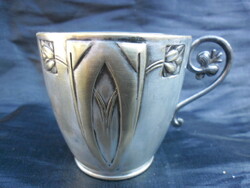Antik, szecessziós, ezüstözött kis pohár, csésze. 1907.09.25. dátummal, C.K.