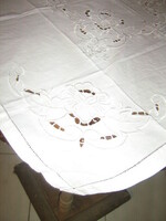 Beautiful snow-white rosette embroidered rose tablecloth