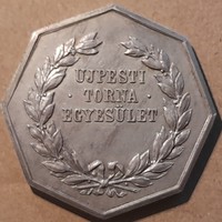 UTE . Budapesti lll. ker Torna és Vívó Egyesület . Kb1930  . 34 mm  13,4gramm . Jelzetlen Ag ezüst .