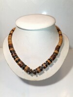 Bambuszból, kókuszdíoból fűzőtt nyaklánc (1060)