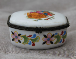 Festett, XIX. századi porcelán ékszertartó doboz
