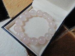 Bracelet strung with large rose quartz beads