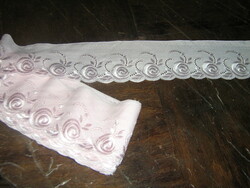 Beautiful 800 cm of new pink madeira lace