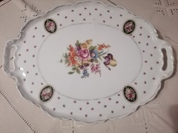 Beautiful floral pattern offering