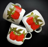 Alföldi showcase strawberry mug with strawberry orchard