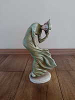 Antik Nápoly porcelán lány figura