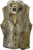 Elegant vest with rabbit fur inserts, studded