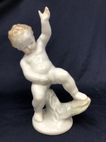 Herendi tertia peeing putto little boy boy porcelain figurine on base (18cm) rz