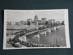 Képeslap, Budapest Kossuth Híd, forgalom, átkelés a hídon,látkép Országház
