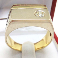 287T. 14K gold 10.81G brilliant 0.35Ct Hungarian, men's signet ring, top wesselton with vs1 stone