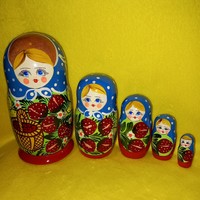 Matryoshka doll 4.5 - 18.5 cm. 5 pcs. Wooden figure.