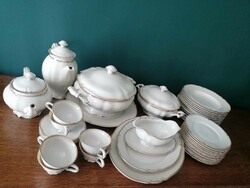45-piece Bavarian Hutschenreuther porcelain tableware