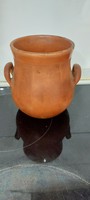 Ceramic pot with handle