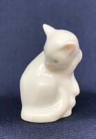 Herendi mosakodó fehér cica, macska miniatűr porcelán figura (4cm) RZ