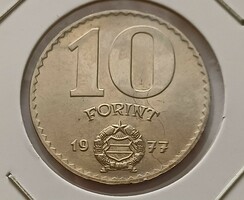 10 HUF 1977 oz, broken from the foil circulation line.