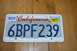 Amerikai rendszám eredeti California rendszámtábla 6BPF239 fém tábla