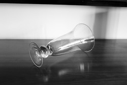 Kecses, elegáns üveg váza