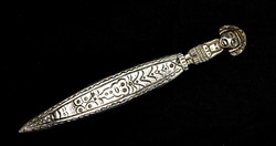 Peruvian Indian figural solid silver (!) Leaf-cutting dagger - knife