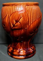 Dt/006 - flower pot with brown glazed pyrogranite base