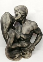 Kiss. The sculptor-ceramic work of Árpád Világhy is a rustic unglazed porcelain sculpture