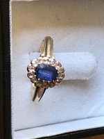 Antique gold ring with diamonds and sapphires