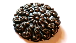 Régi, kézműves, iparmuvész virág bross  614.